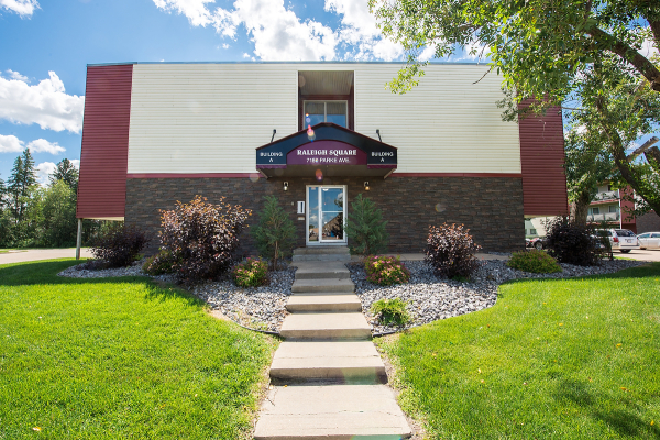 Raleigh Square Apartments